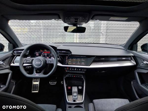 Audi RS3 TFSI Quattro S tronic - 23