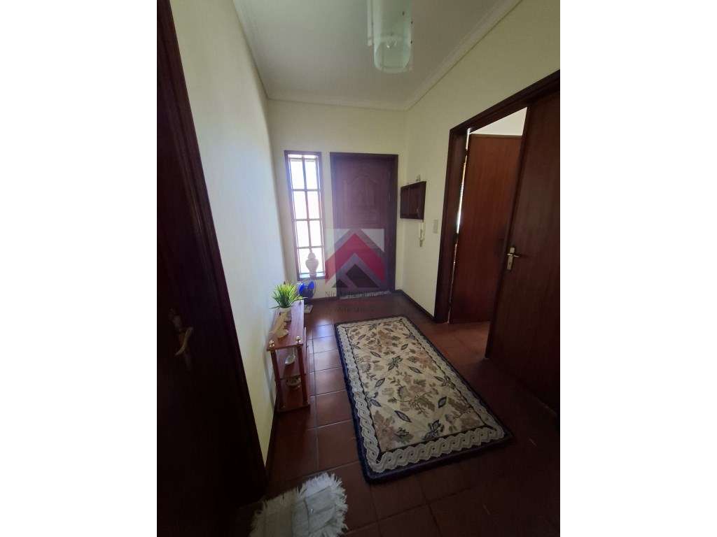 Moradia T3 Isolada na Costa do Valado-57