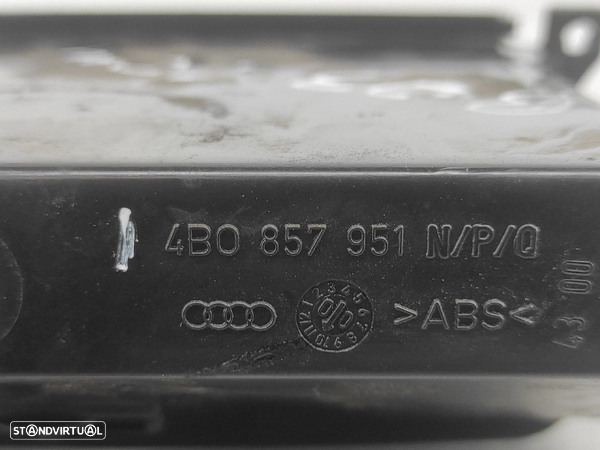 Cinzeiro Audi A6 Avant (4B5, C5) - 5