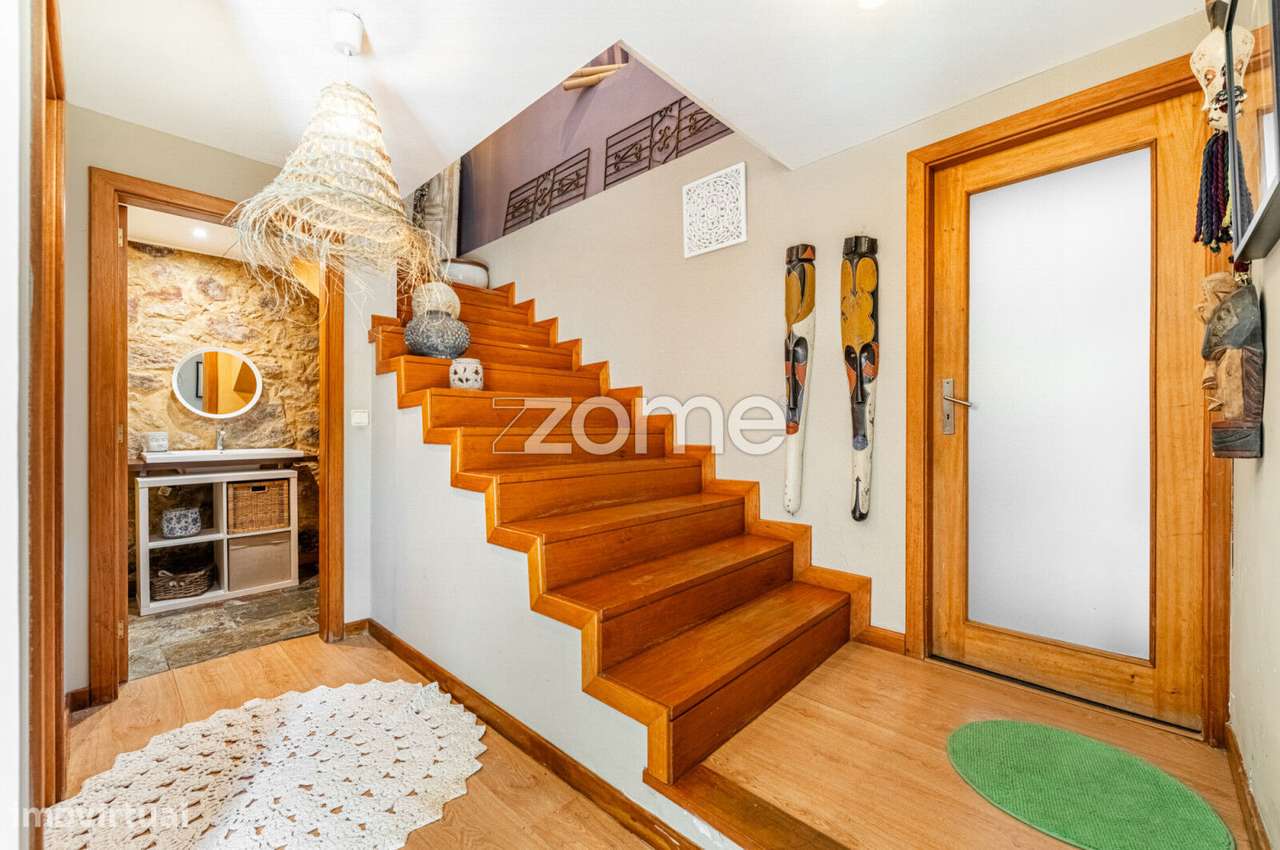 Quinta na Maia e 4 apartamentos com 2.553 m2 de Terreno - Grande imagem: 4/54