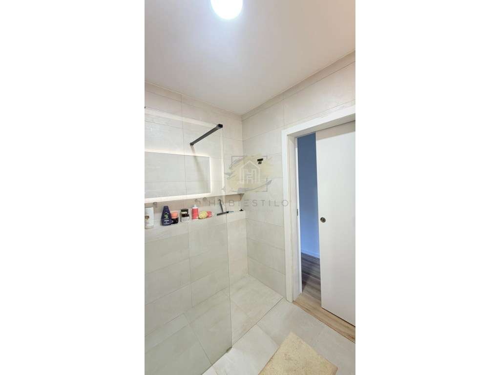 Apartamento T2 totalmente remodelado com suite-16