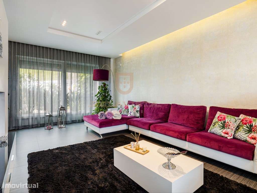 Moradia T4 com piscina aquecida e furo - Leiria - Pousos-8