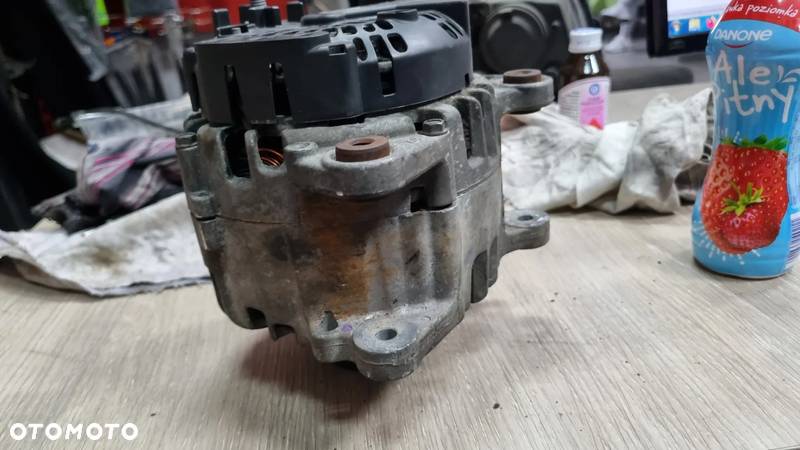 Alternator Volkswagen 03L903023 - 2