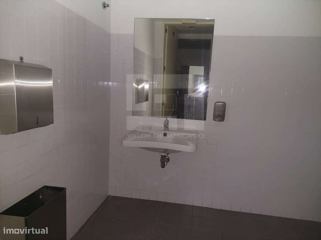 Loja em open space com 490m2 no bairro Azul - Parque Eduardo VII - Grande imagem: 5/22