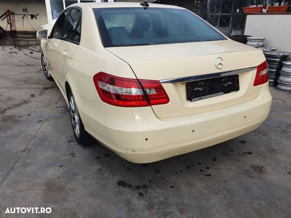 Dezmembram Mercedes E Class w212 2,2CDI - 7