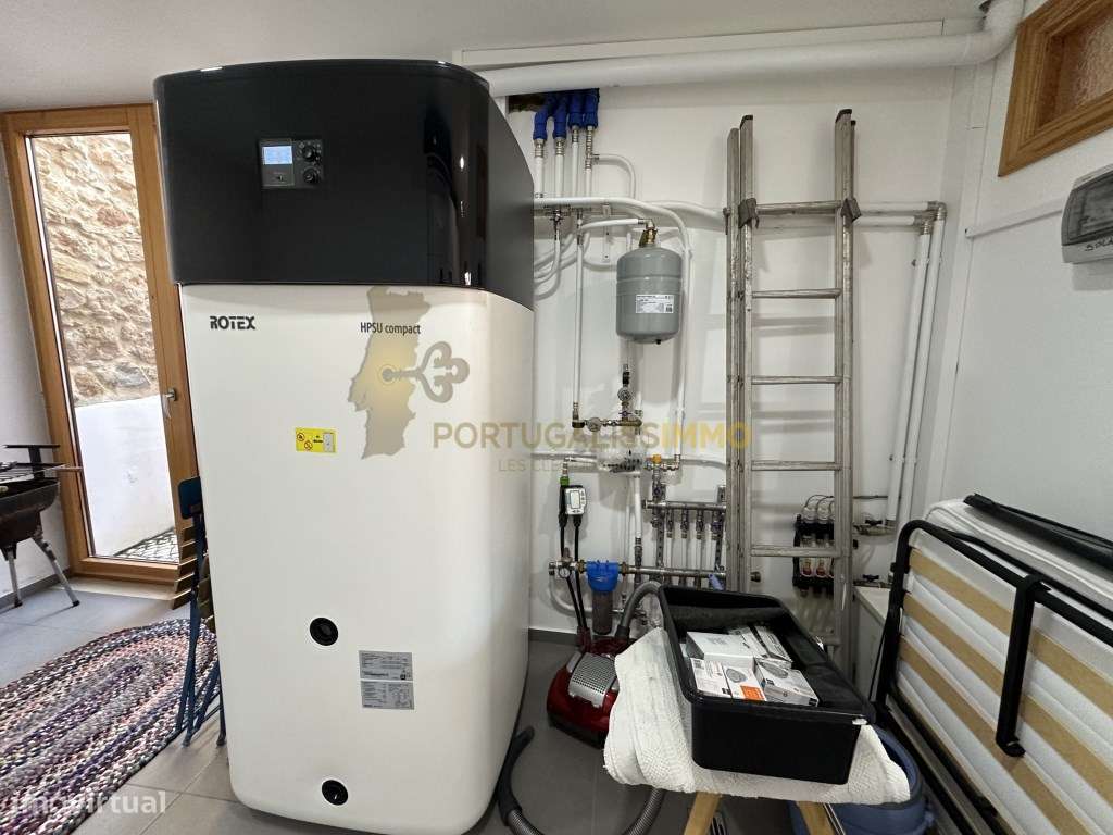 À Venda: Charmosa moradia totalmente renovada.-47