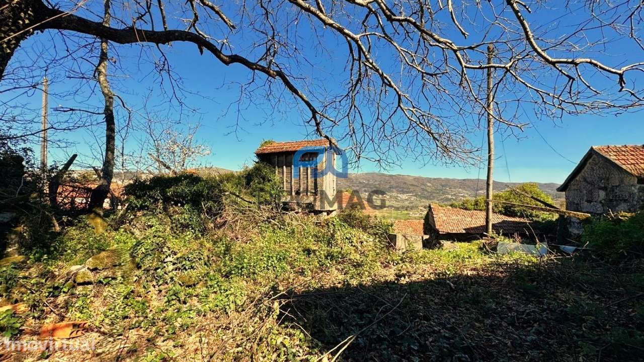 Oportunidade Única: Conjunto 3 Moradias em Granito Vistas Panorâmicas-37
