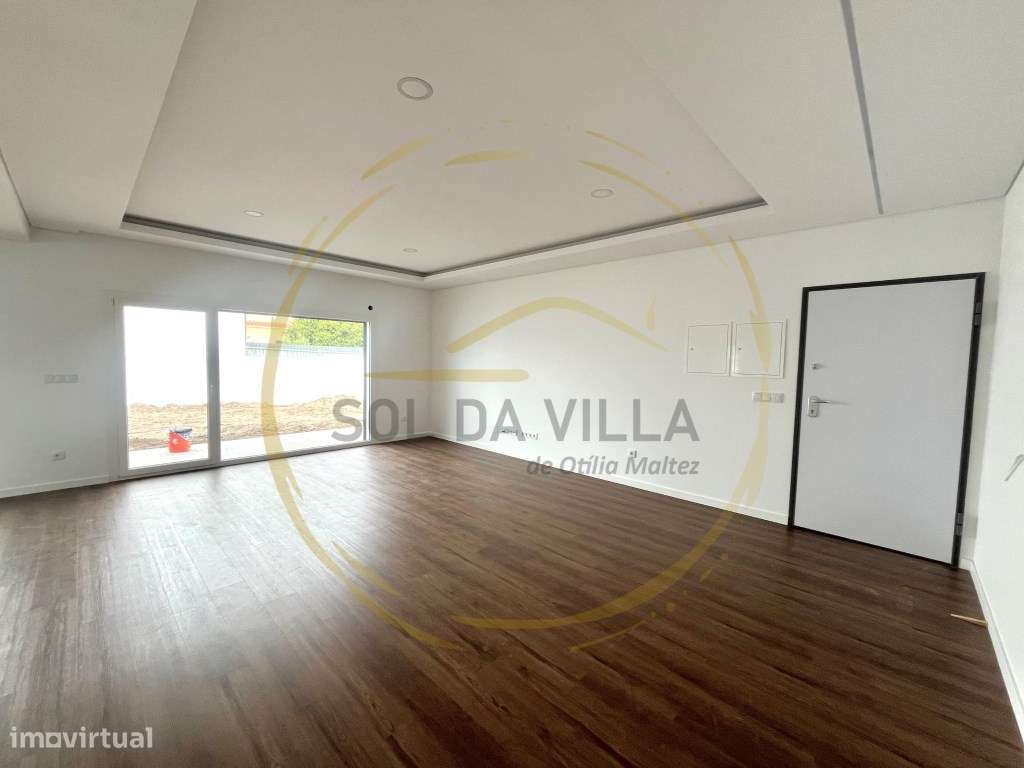 Moradia Térrea Isolada T4 - Fernão Ferro, Seixal - 640.000€ - Grande imagem: 4/29