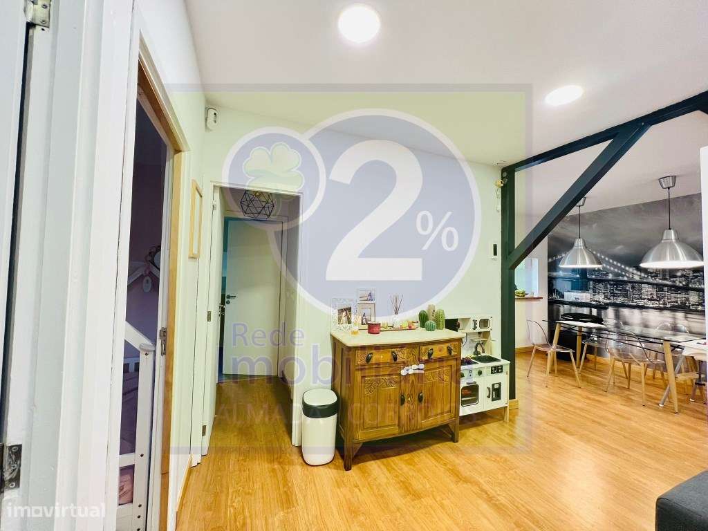 Moradia Isolada, bom espaço exterior-12