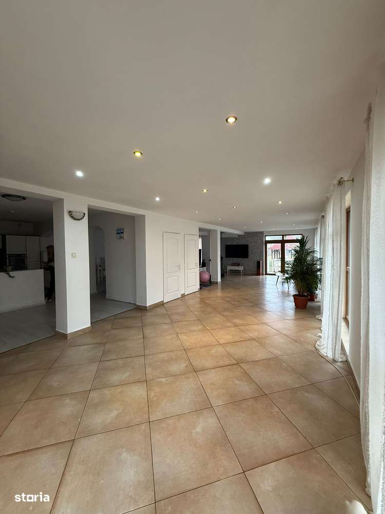 Casă spațioasă de vânzare – Str. Barbu Lăutaru, zona Barițiu-3