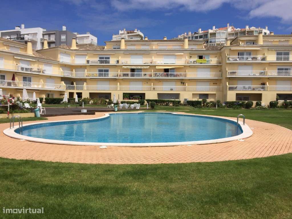 Vende-se T2 com ótima vista de mar-7