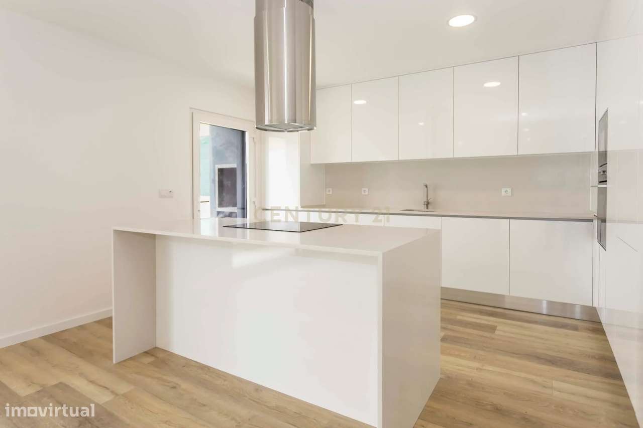 Moradia Nova Isolada T4 c/piscina - Foros de Amora - Grande imagem: 5/41