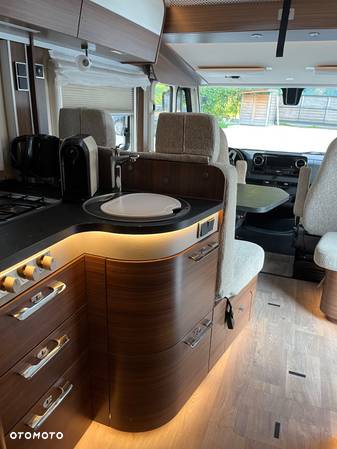 Mercedes-Benz Hymer - 10