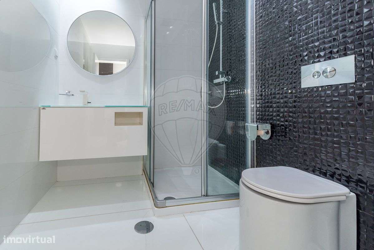 Moradia T5 para venda-24