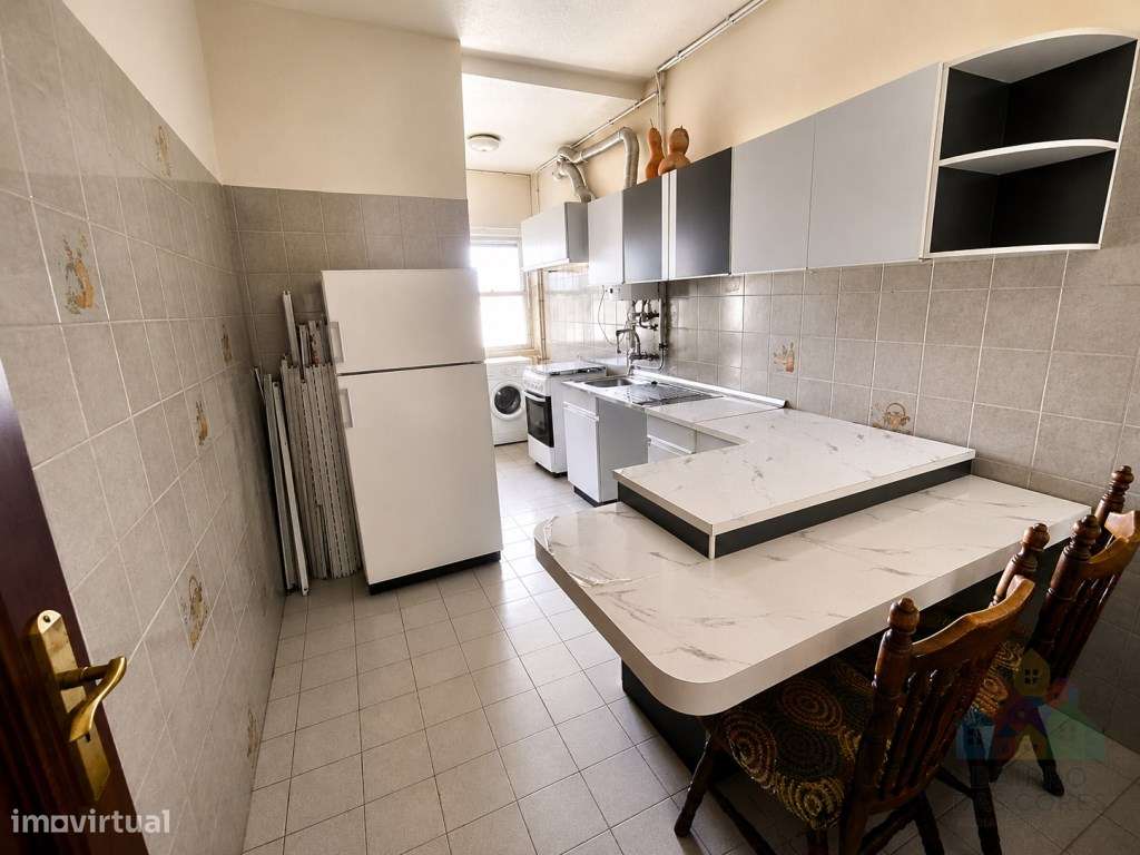 Apartamento T3 com elevador em excelente localização -Tomar-4