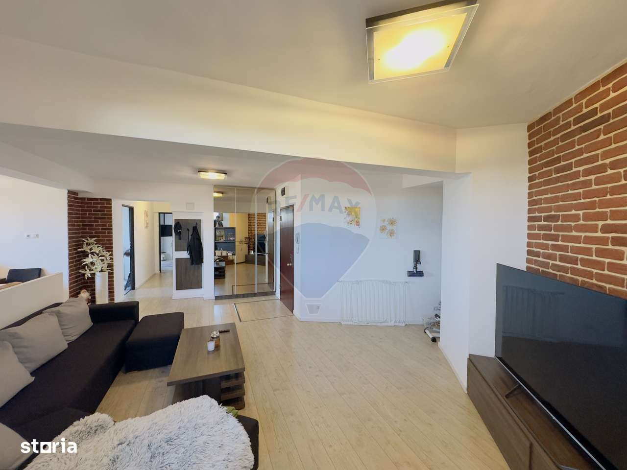 Apartament cu 3 camere + terasa inchisa (camera)  zona Decebal/Dacia-9