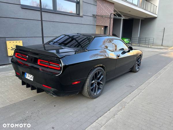 Dodge Challenger Automatik R/T Plus - 8