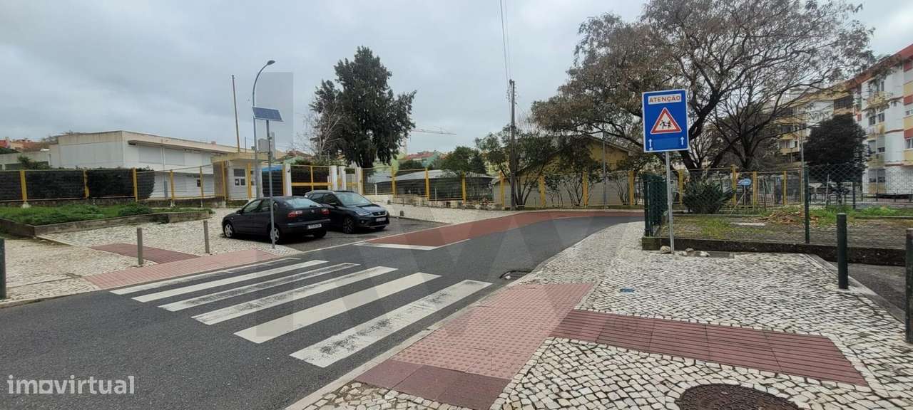 T2+1 em Massamá - Grande imagem: 2/24