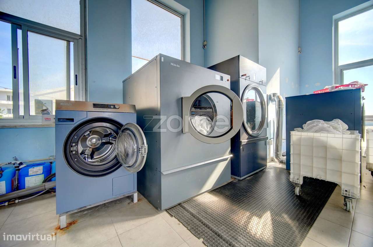 Lavandaria Semi-Industrial e Engomadoria - Grande imagem: 4/33
