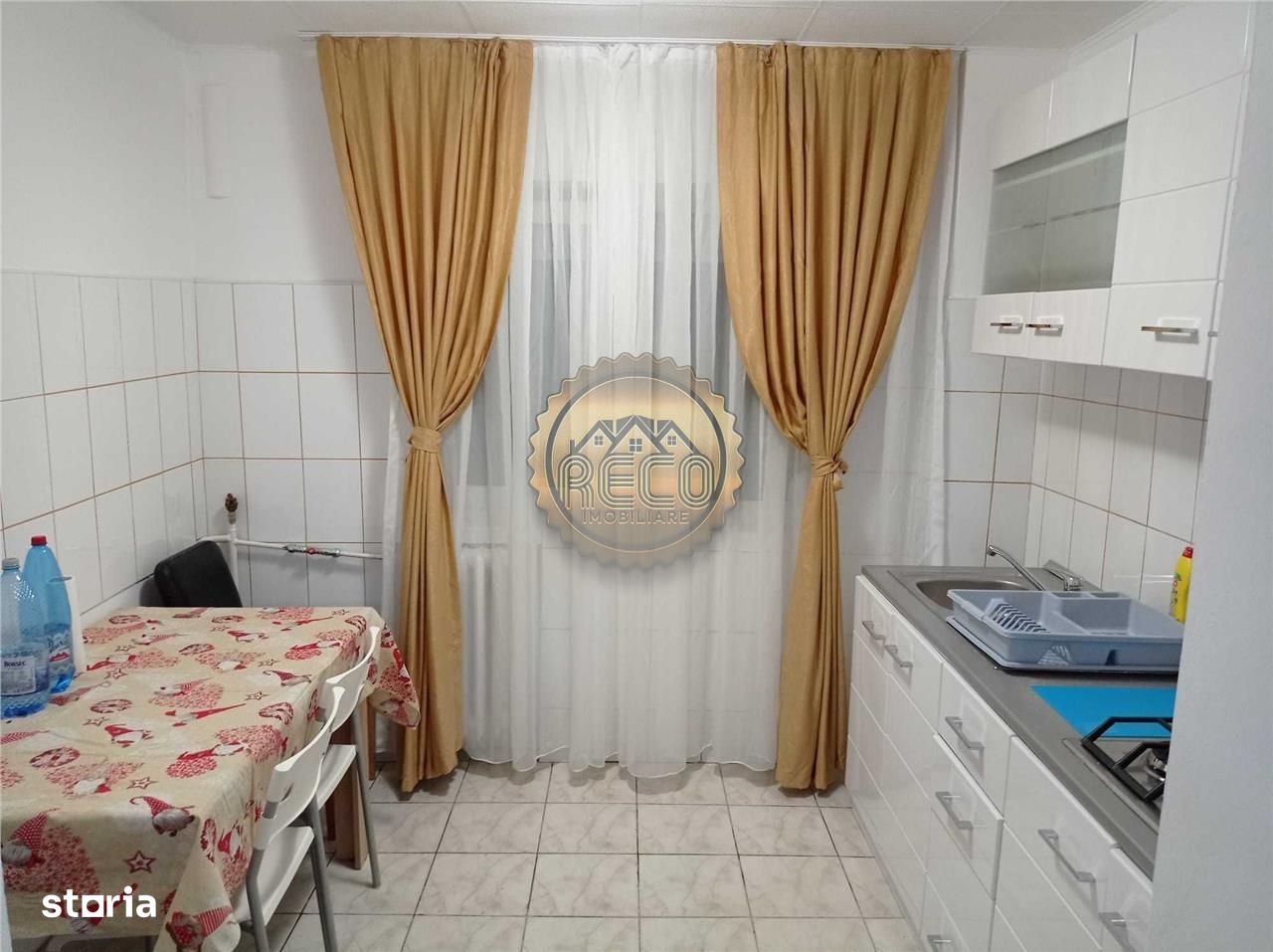 RECO Apartament cu 3 camere de vanzare, Oradea
