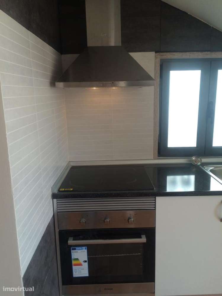 T0 equipado,  despesas incluidas.  Em frente aos Bomb da Amad. - Grande imagem: 4/10