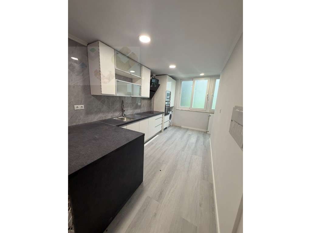 T2 Benfica - Super central 395.000€ - Grande imagem: 5/26