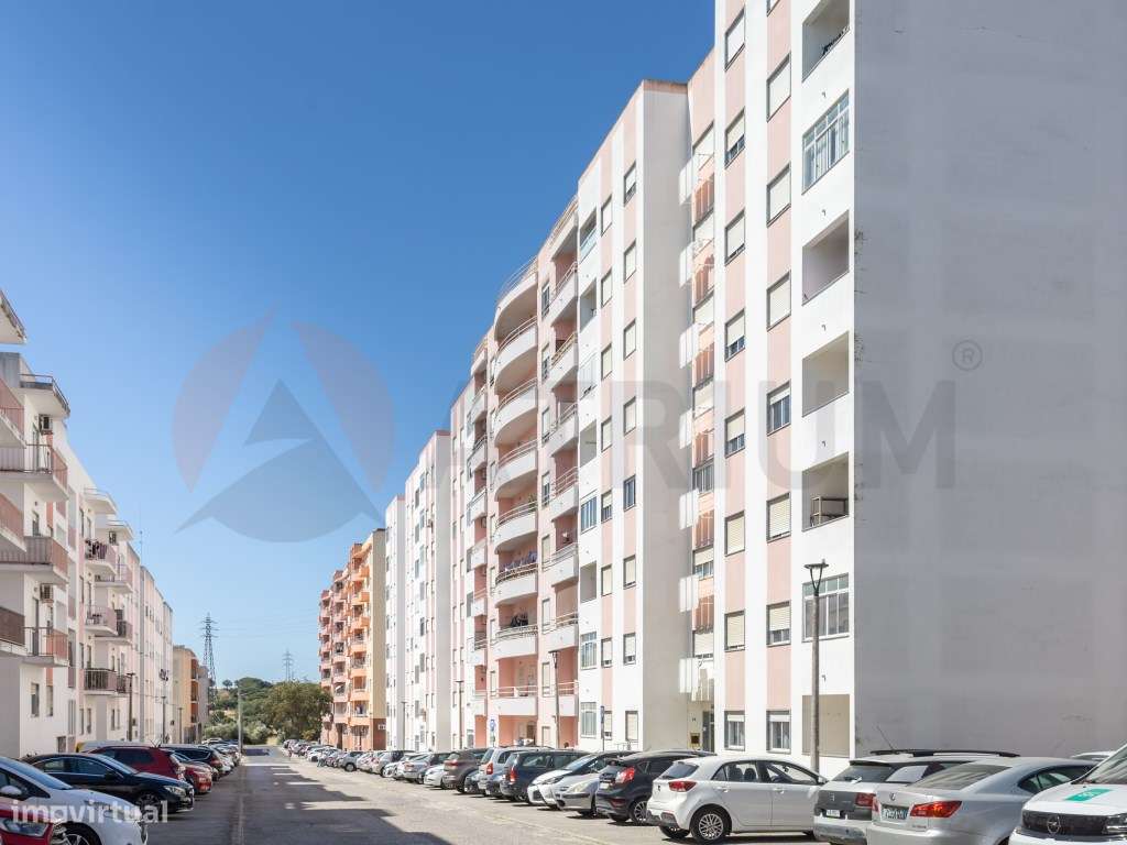 EXCLUSIVO | T2 COM 82m², ELEVADOR E LAREIRA NO VALE DO COBRO - SETÚ...-2