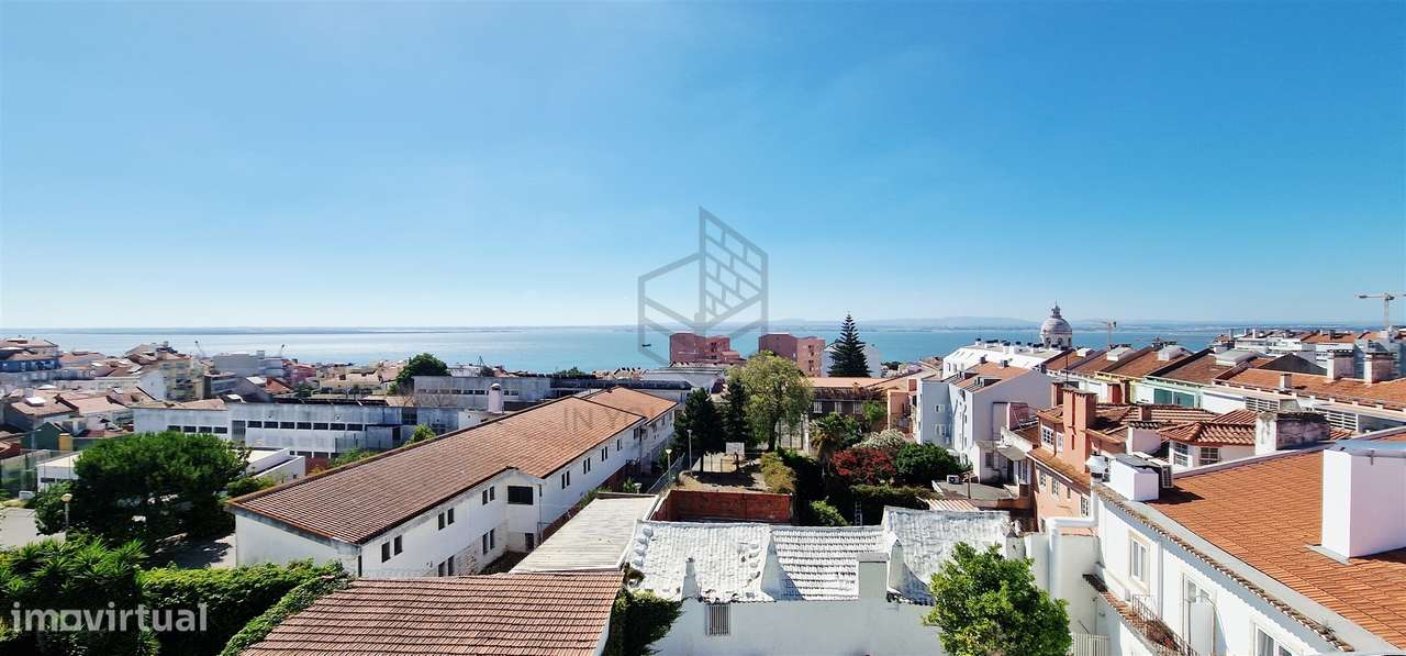 Apartamento T2 Venda em São Vicente,Lisboa-19