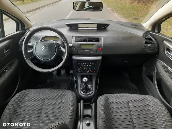 Citroën C4 Coupe 1.4 16V 90 Jahre - 9