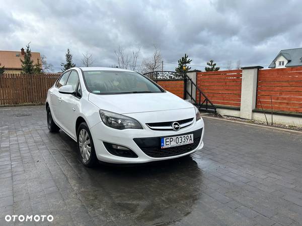 Opel Astra - 1