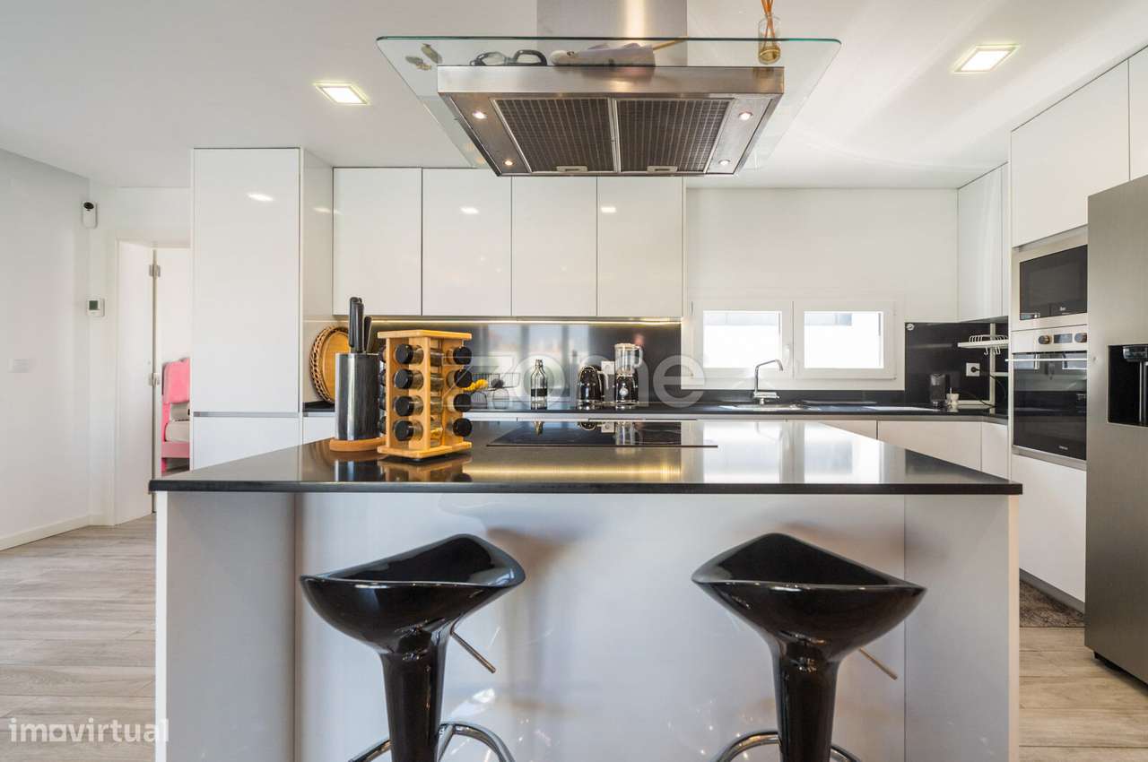 Moradia Térrea T3+1 com Piscina-14