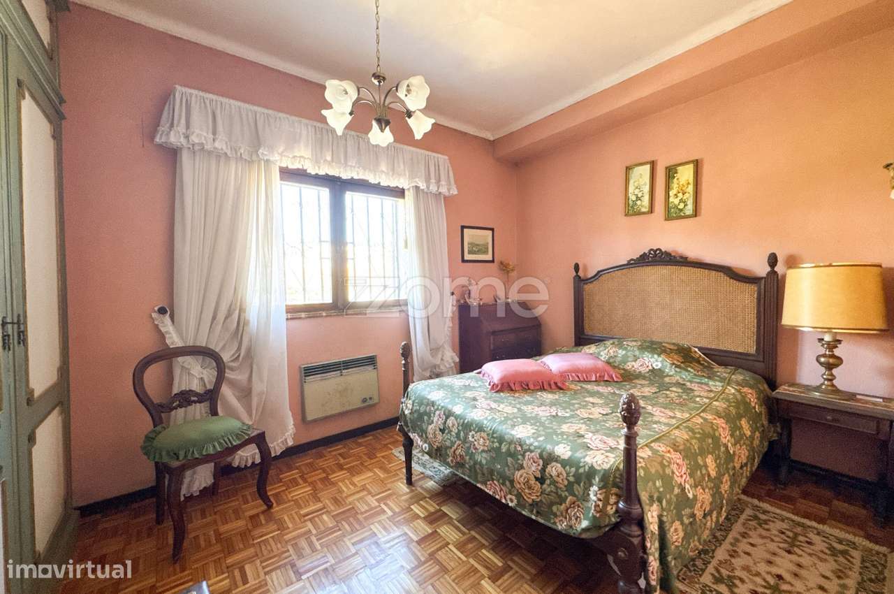 Moradia T6 em Alijó-17