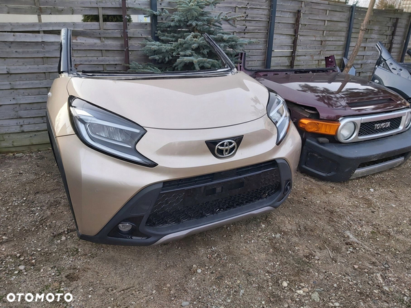 Toyota AYGO X CROSS osłona słupka B lewa poszycie lewe 62414-0H030 - 5