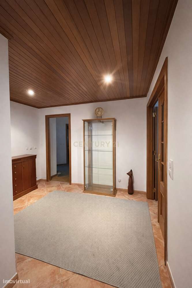 T3 153 m² com varanda | Garagem + 1 lugar de parqueamento a porta | Sa-2