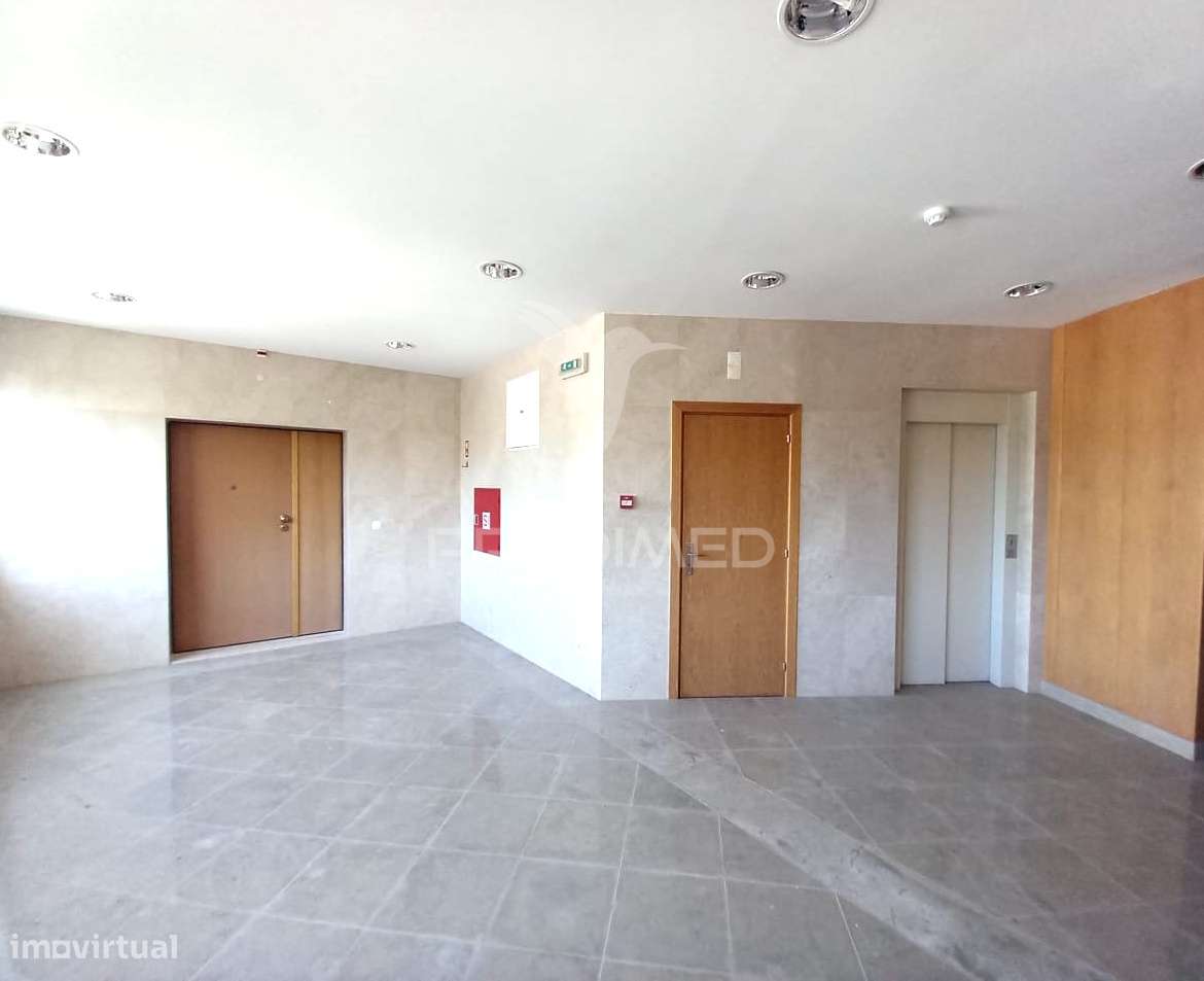 Escritório – Urbanização dos Plátanos, Abrantes. - Grande imagem: 4/19