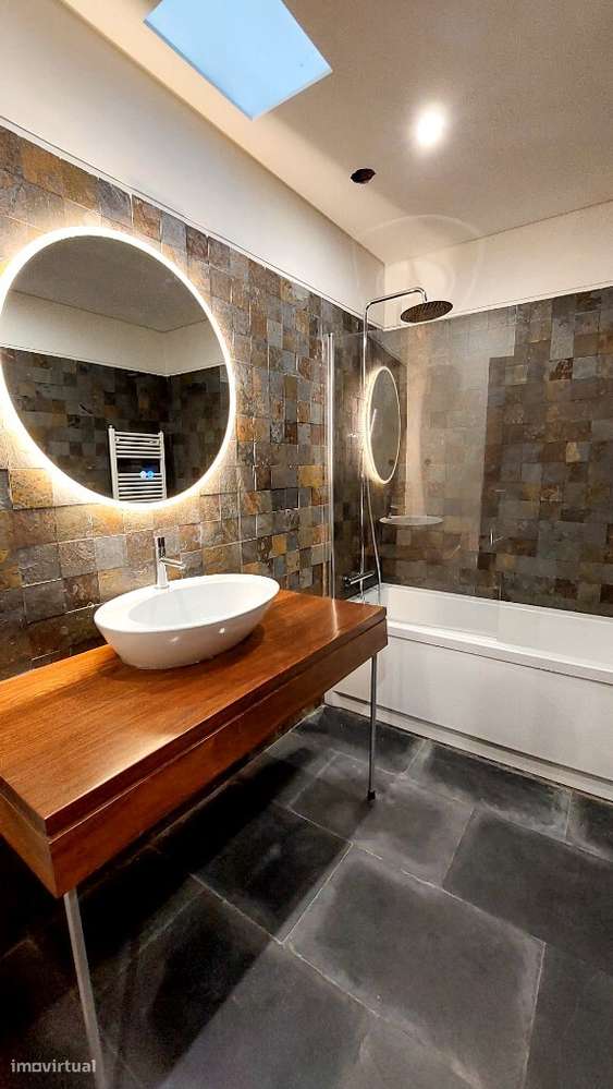 Moradia V4+1 em Banda com Piscina - Dume, Braga-27