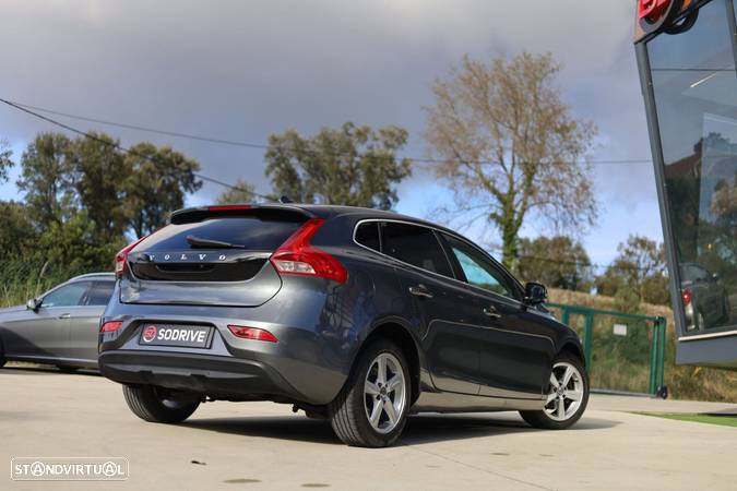 Volvo V40 1.6 D2 Momentum - 6