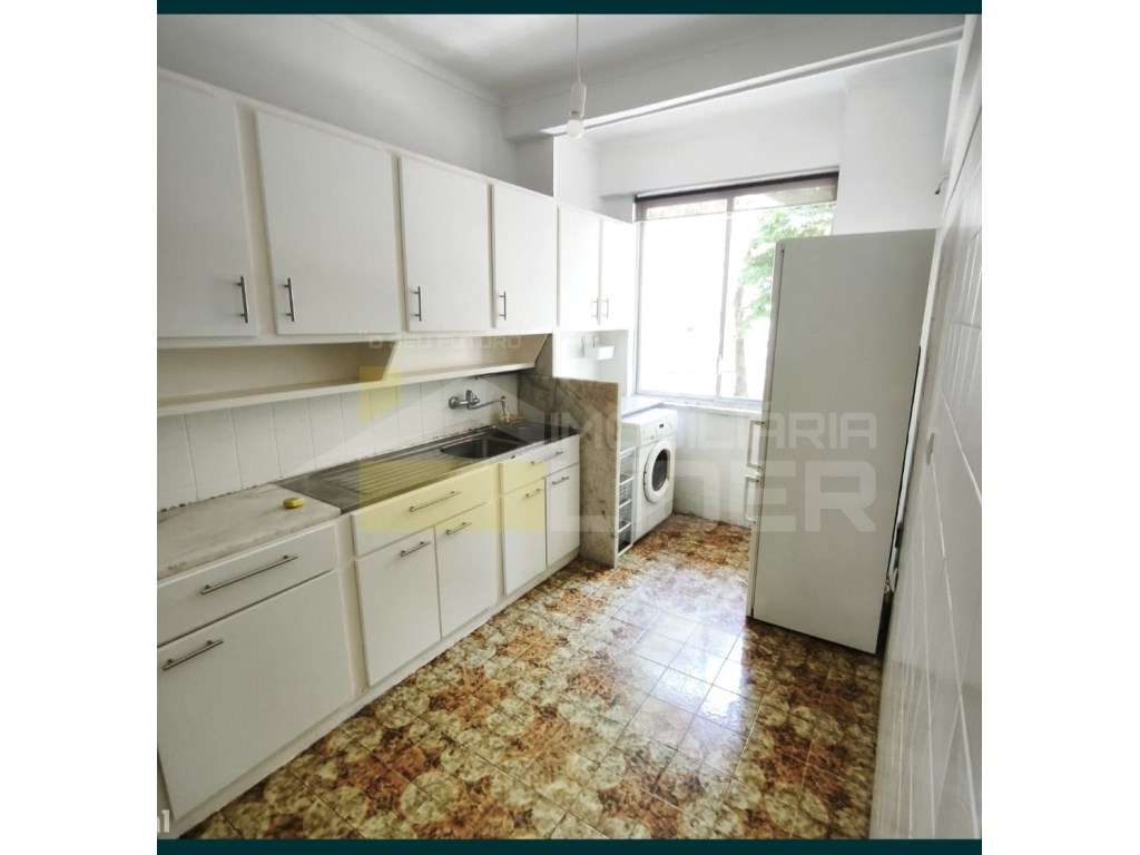 Apartamento T2 Monte Abrão - Sintra - Grande imagem: 5/7