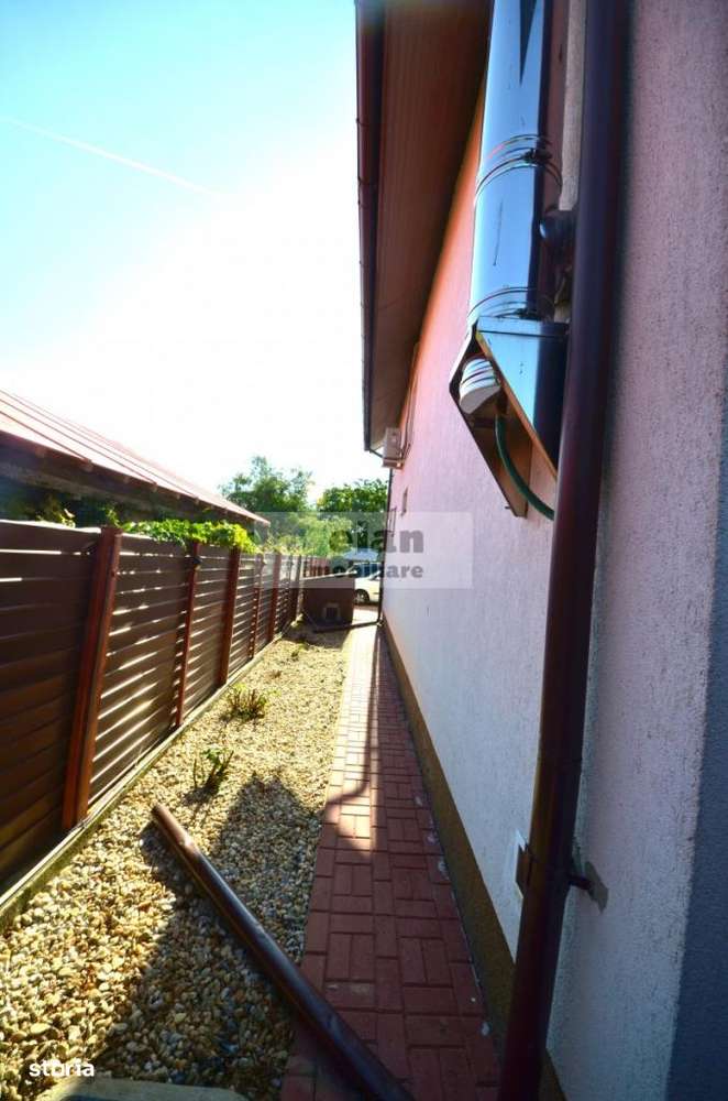 Cosoba Vila De Vanzare 4 Camere, 348 Mp Teren, An 2014, Utilitati-8