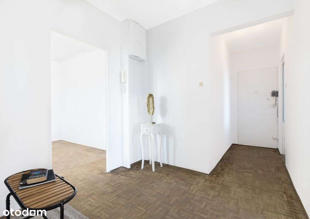 Ciche, jasne mieszkanie do remontu-3