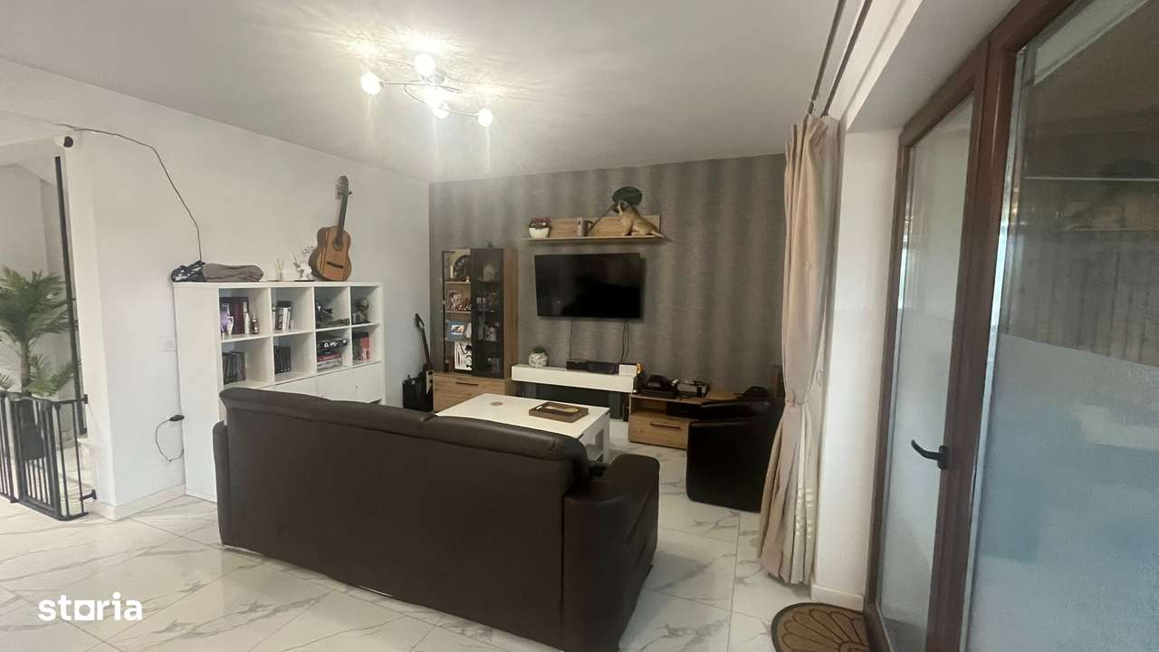 Casă P+M str. Căprioarei-14
