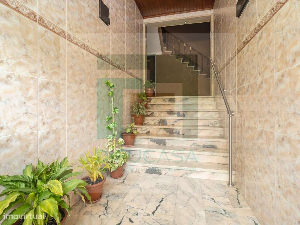 Apartamento T3 Central no Feijó-38