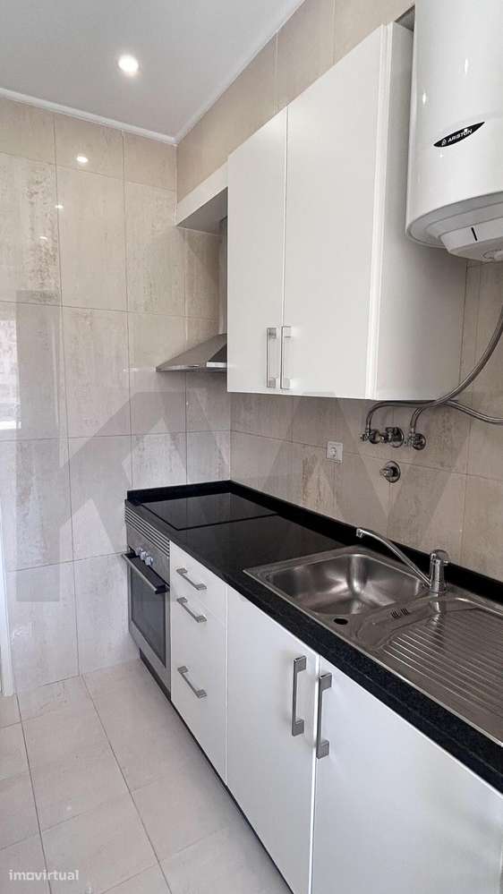 T1 REMODELADO, NAS PATAMEIRAS- ODIVELAS- EXCELENTE  PARA HABITAÇÃO PRÓ-15