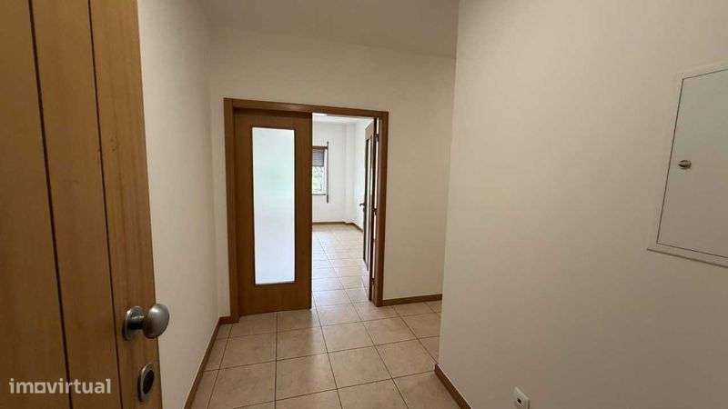 Arrenda-se T1 Viseu - Jugueiros - Grande imagem: 5/10