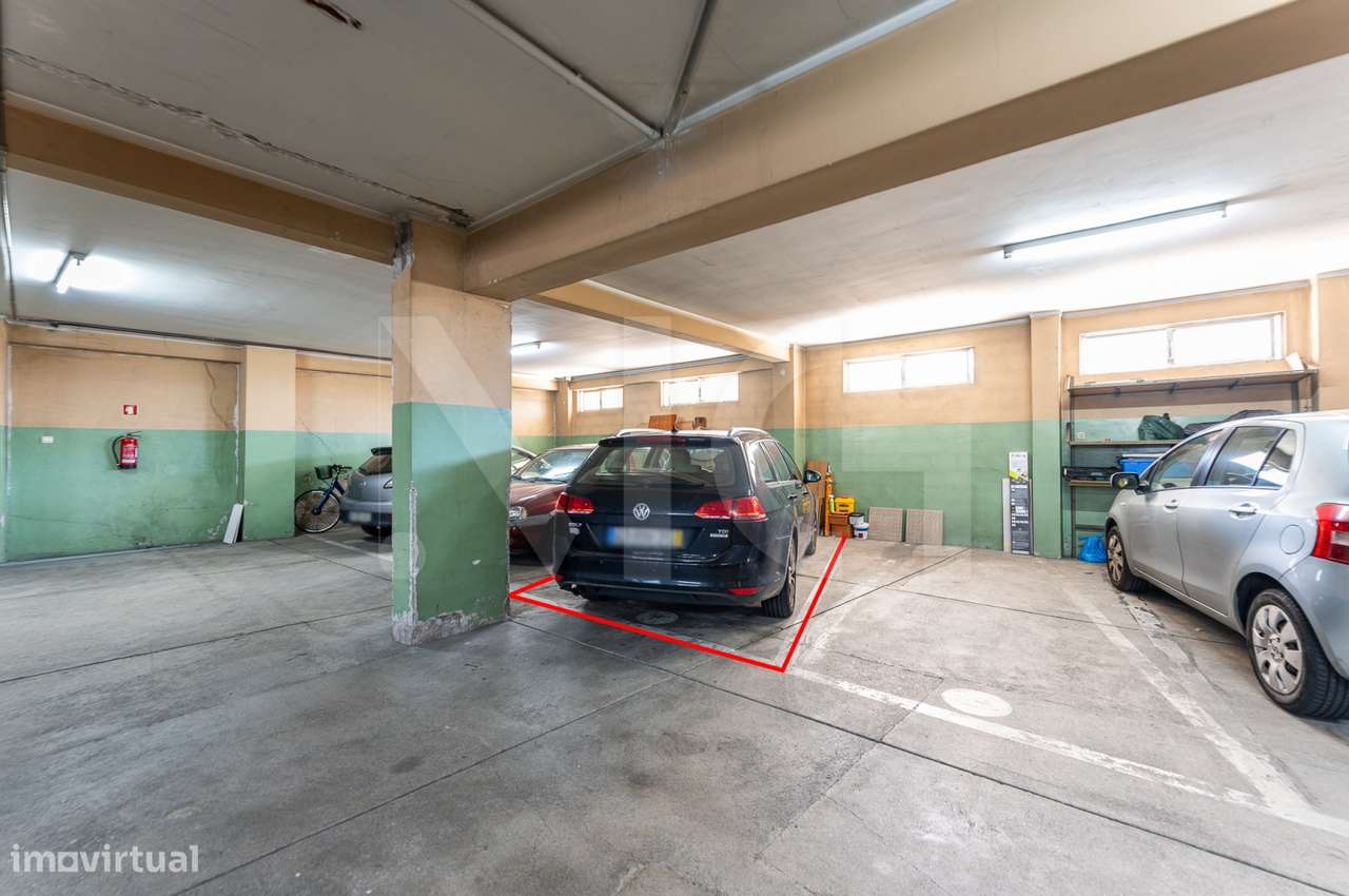 T2+1 com Varandas, Lugar de garagem, Totalmente Remodelado - Paranhos-34