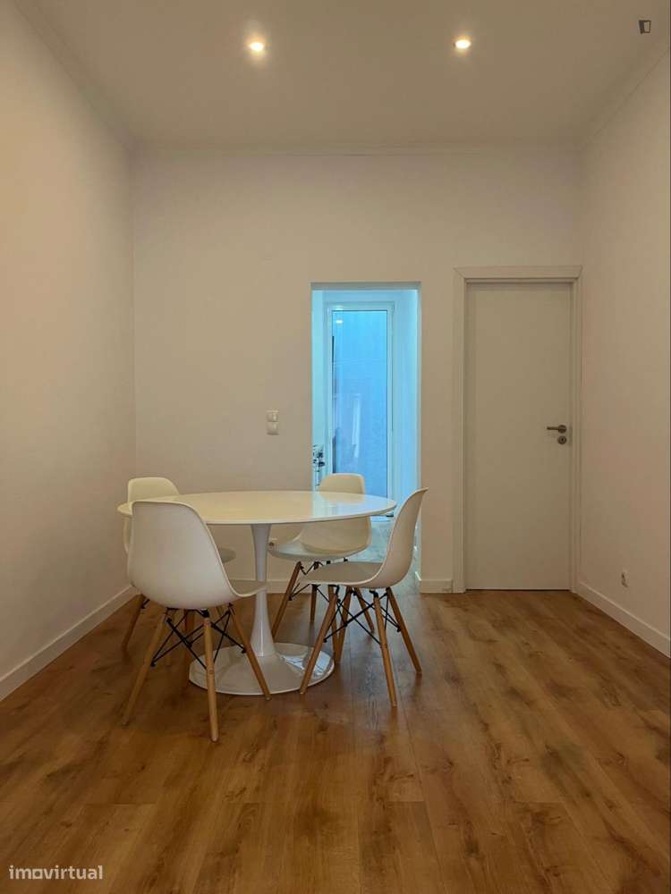 Apartamento com 2 quartos - localizado em Arroios Lisbon - Grande imagem: 5/9