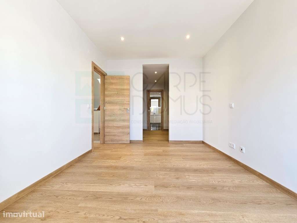 Moradia nova T4, com piscina, em Alverca, Vila Franca de Xira, Lisboa-29