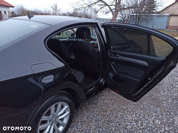 Volkswagen Passat 2.0 TDI BMT Comfortline DSG - 39