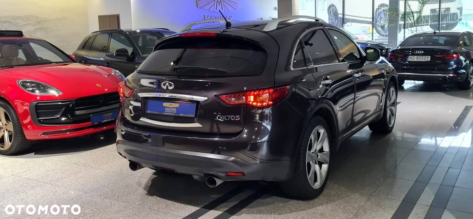 Infiniti QX70 3.7 S Premium - 3