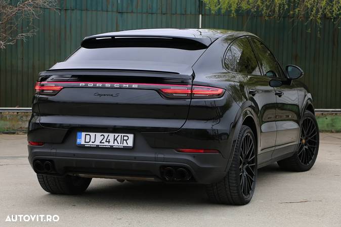 Porsche Cayenne Coupe - 1